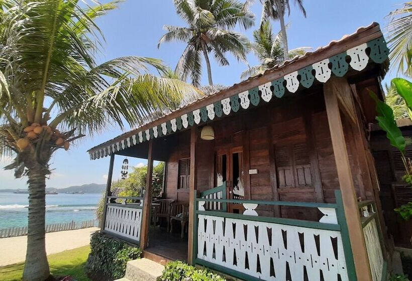 Resort Sea Breeze Candidasa