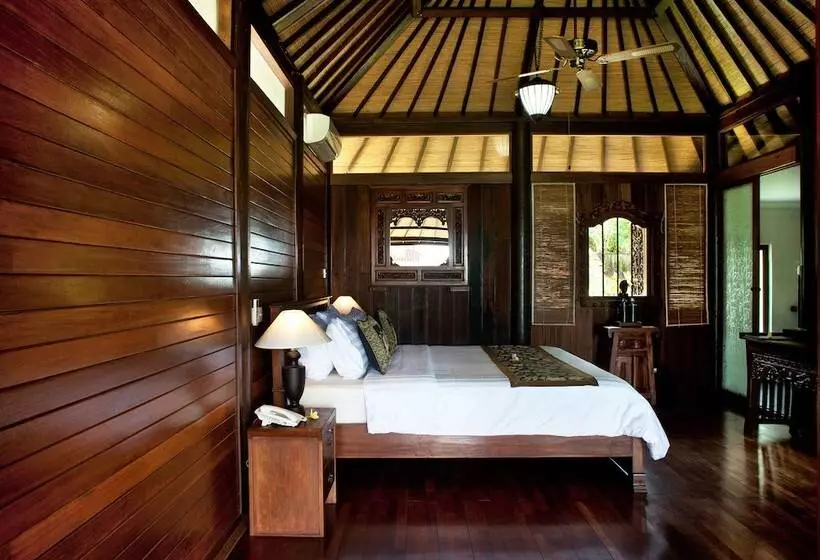 リゾートホテル Sea Breeze Candidasa