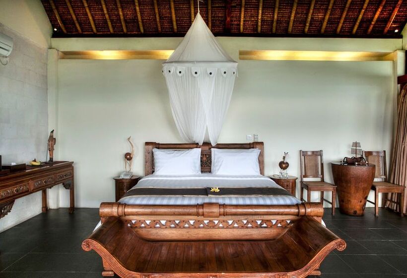 Resort Sea Breeze Candidasa