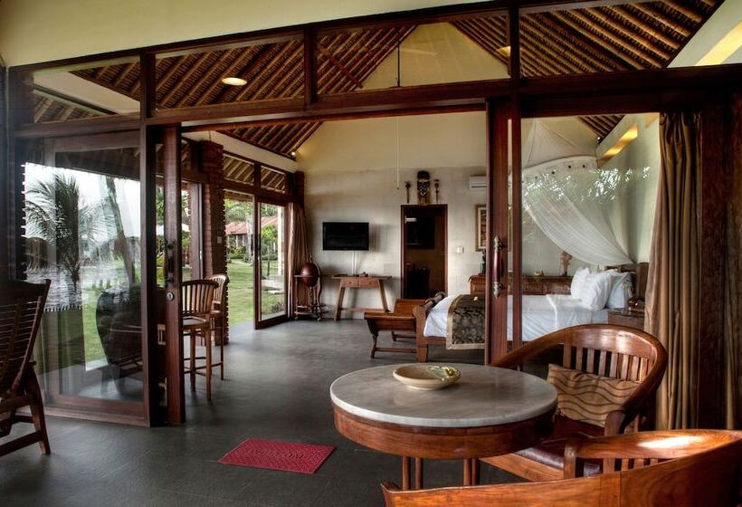 Resort Sea Breeze Candidasa