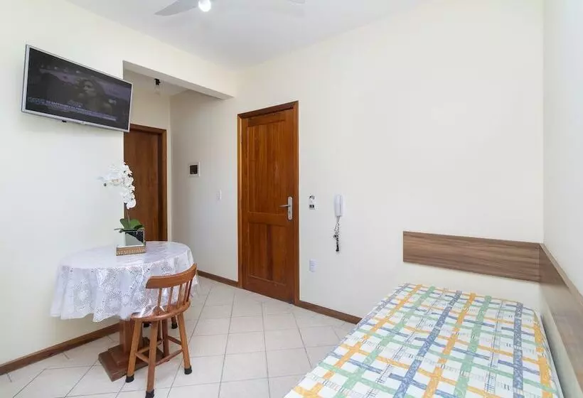 Pousada Acapulco   Bombinhas