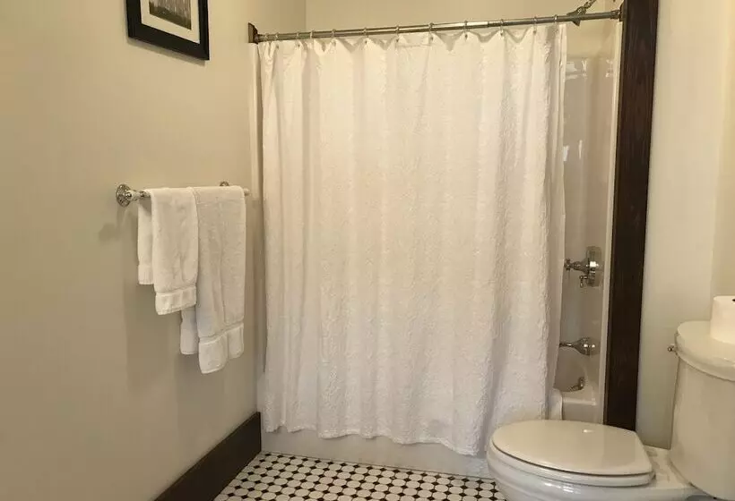 Bed and Breakfast Mcgrady Inn