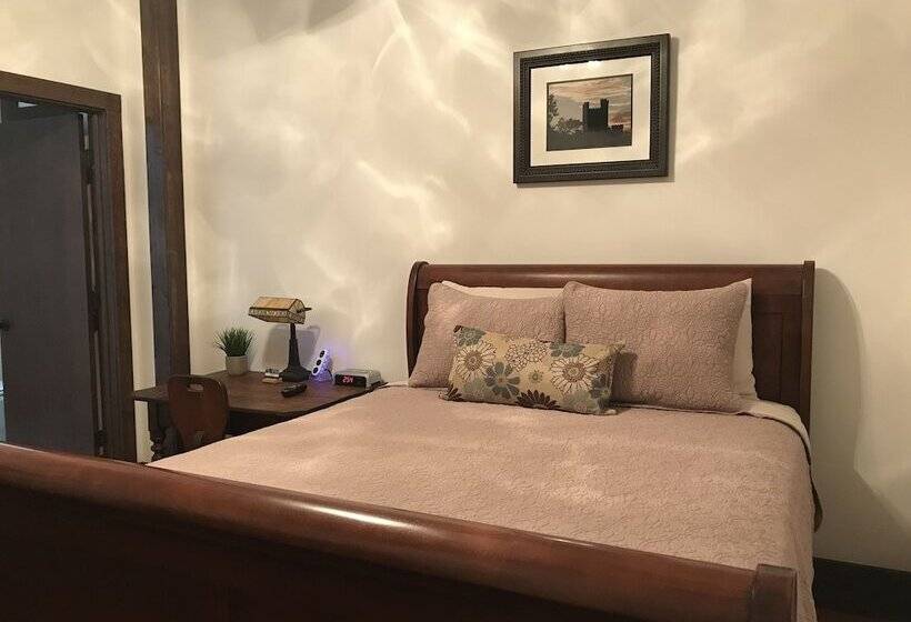 مبيت وإفطار Mcgrady Inn