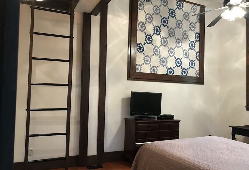 مبيت وإفطار Mcgrady Inn