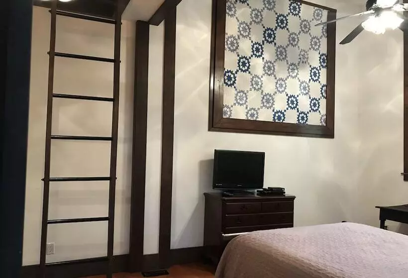 Bed and Breakfast Mcgrady Inn