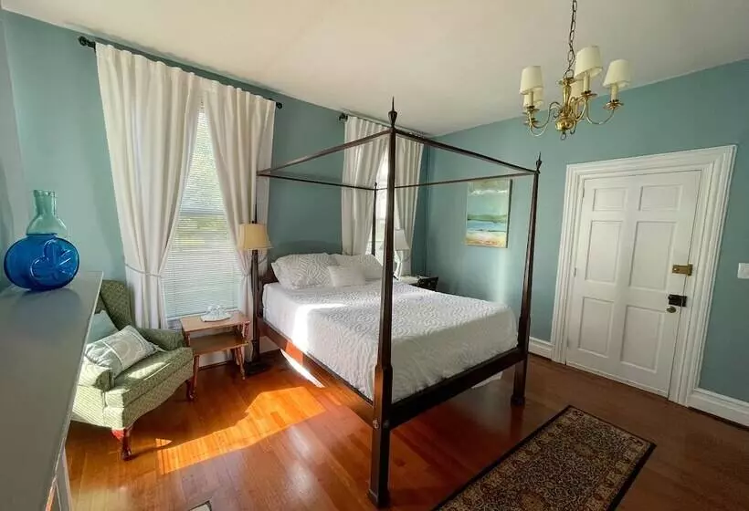 تختخواب و صبحانه Meadows Inn