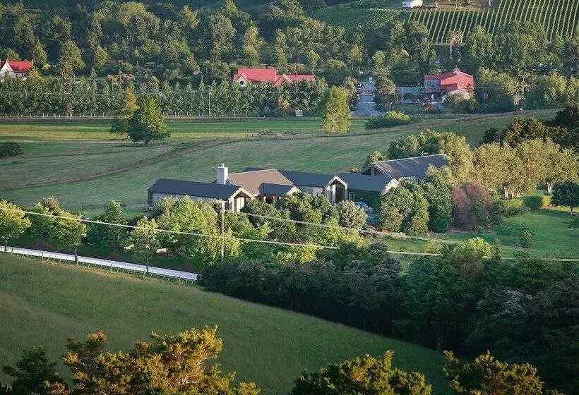 ベッドアンドブレックファースト Sugarloaf Lodge