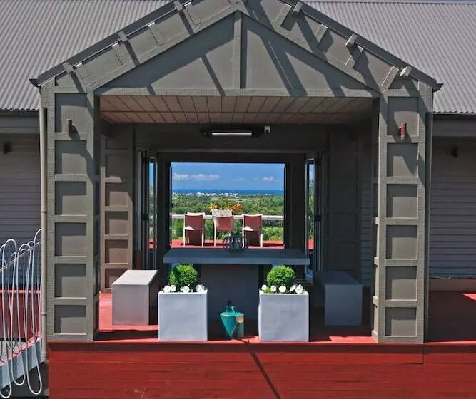 ベッドアンドブレックファースト Sugarloaf Lodge