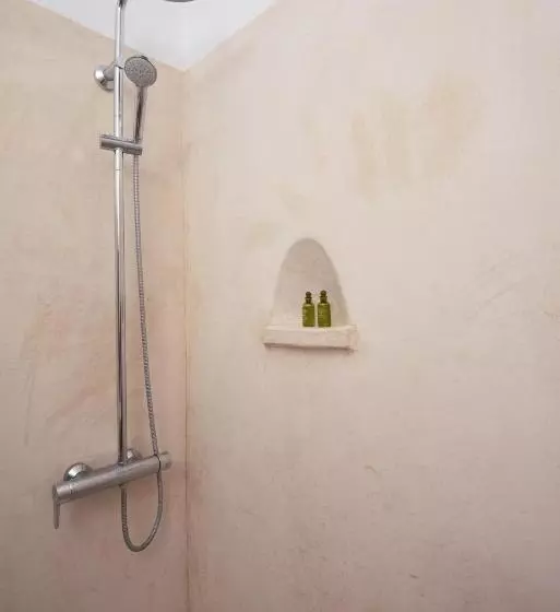 تختخواب و صبحانه Villa Markezinis