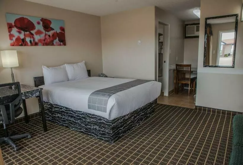 Canadian Motel North Battleford