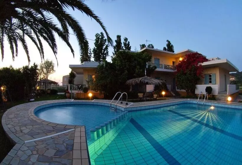 Cormoranos Apartments