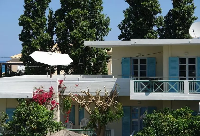 Cormoranos Apartments