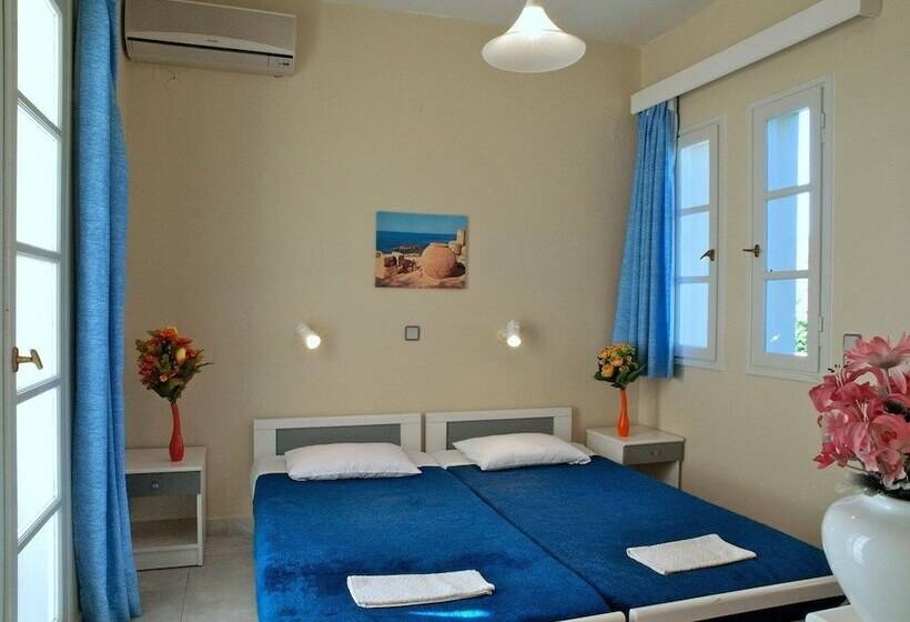 Cormoranos Apartments