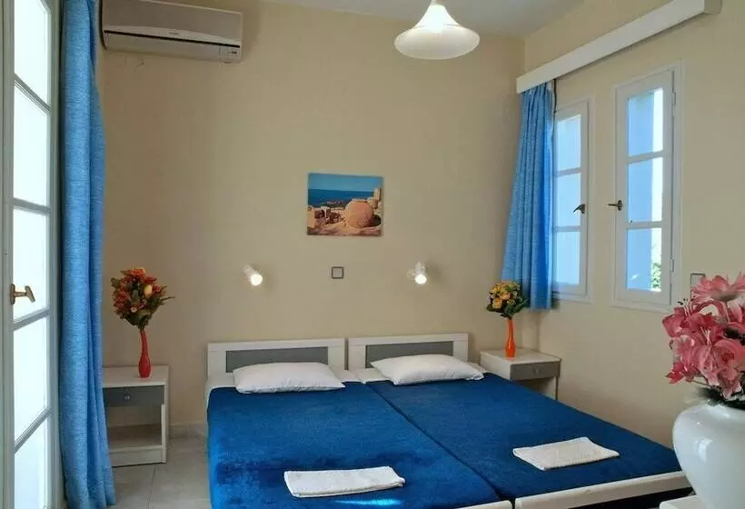 Cormoranos Apartments