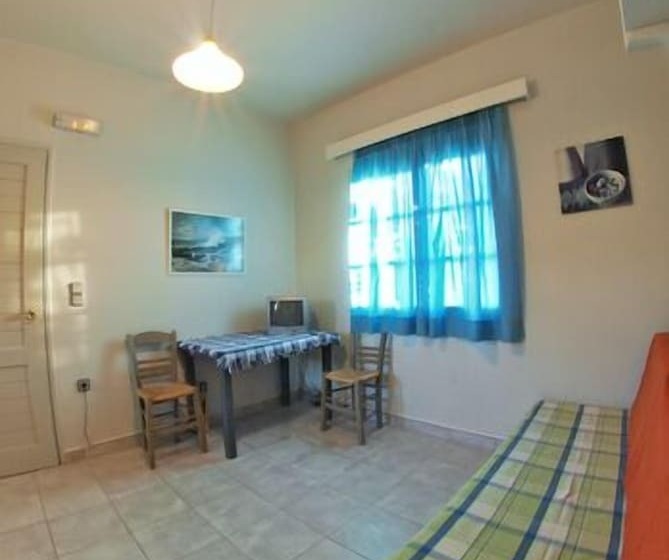 Cormoranos Apartments