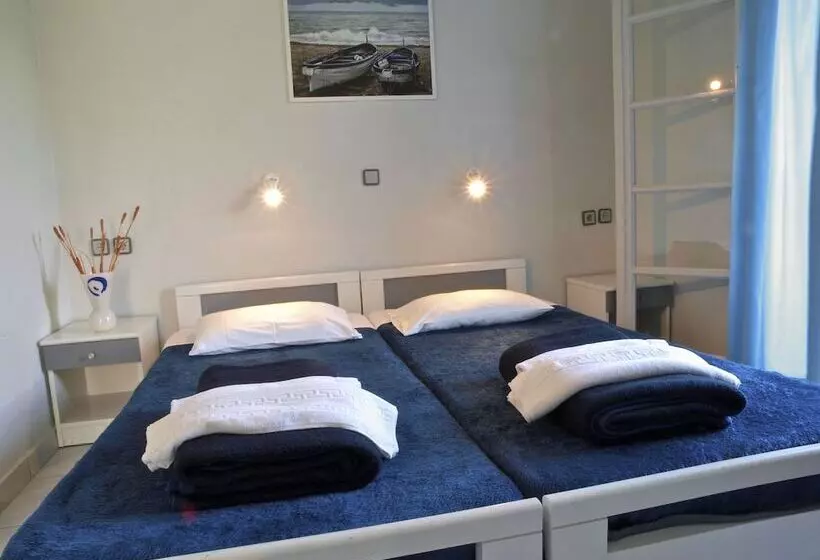 Cormoranos Apartments