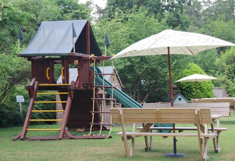 호텔 Bel And The Dragon Churt