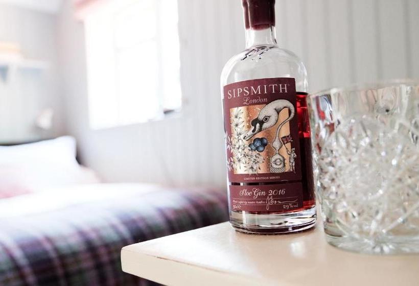 호텔 Bel And The Dragon Churt