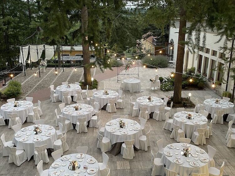 בית מלון כפרי Borgo Villa Maria