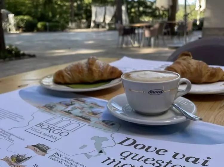 فندق Borgo Villa Maria