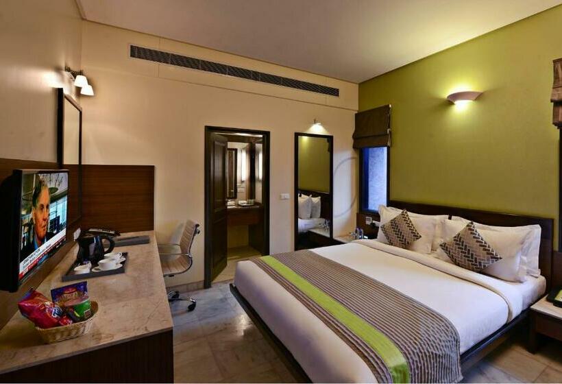 בית מלון כפרי Leisure Inn Grand Chanakya