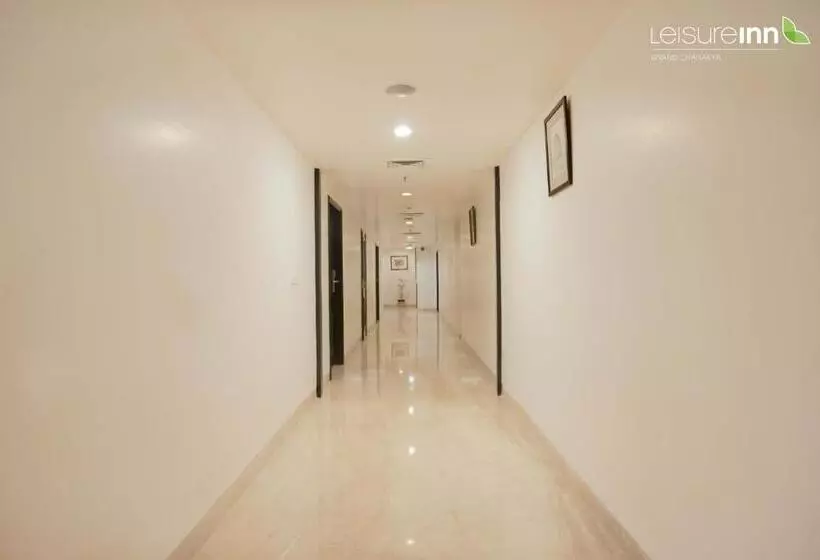 هتل Leisure Inn Grand Chanakya