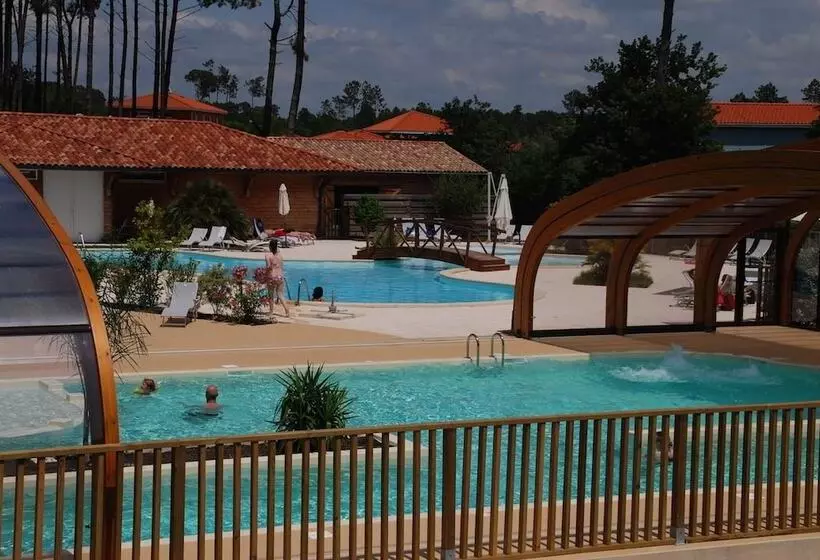 Hotelli Les Cottages Du Lac