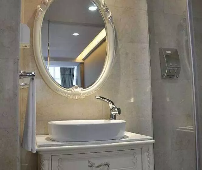 Hotel Luoyang Bohemia