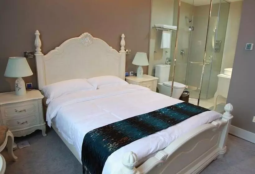 Hotel Luoyang Bohemia