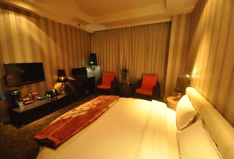 Hotel Luoyang Bohemia