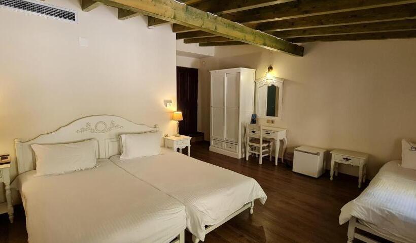 酒店 Manthos Mountain Resort & Spa