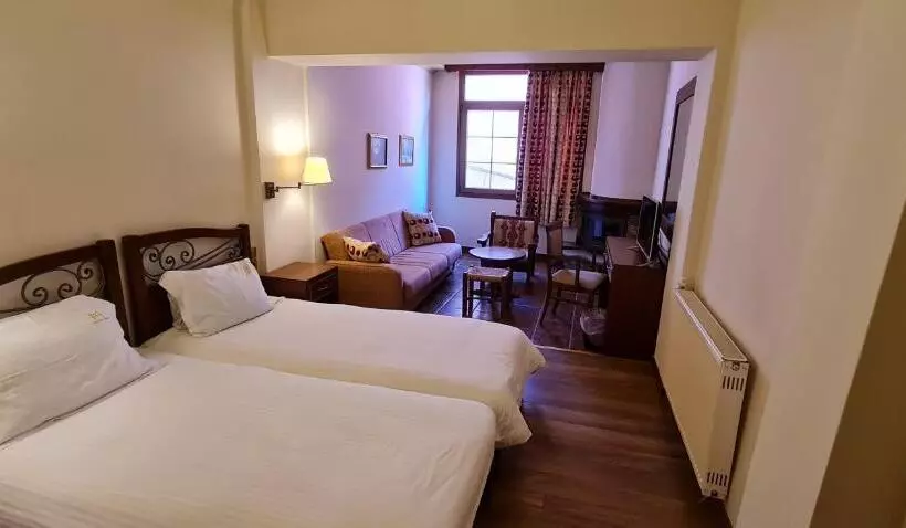 酒店 Manthos Mountain Resort & Spa