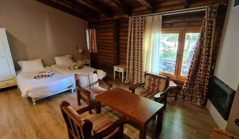 酒店 Manthos Mountain Resort & Spa