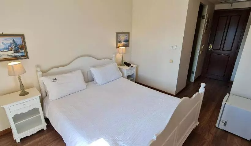 酒店 Manthos Mountain Resort & Spa