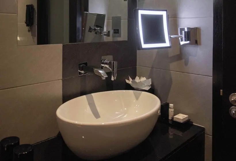 هتل Montcalm Brewery Townhouse