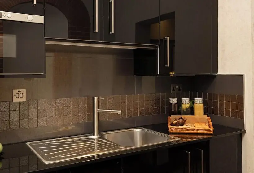 هتل Montcalm Brewery Townhouse