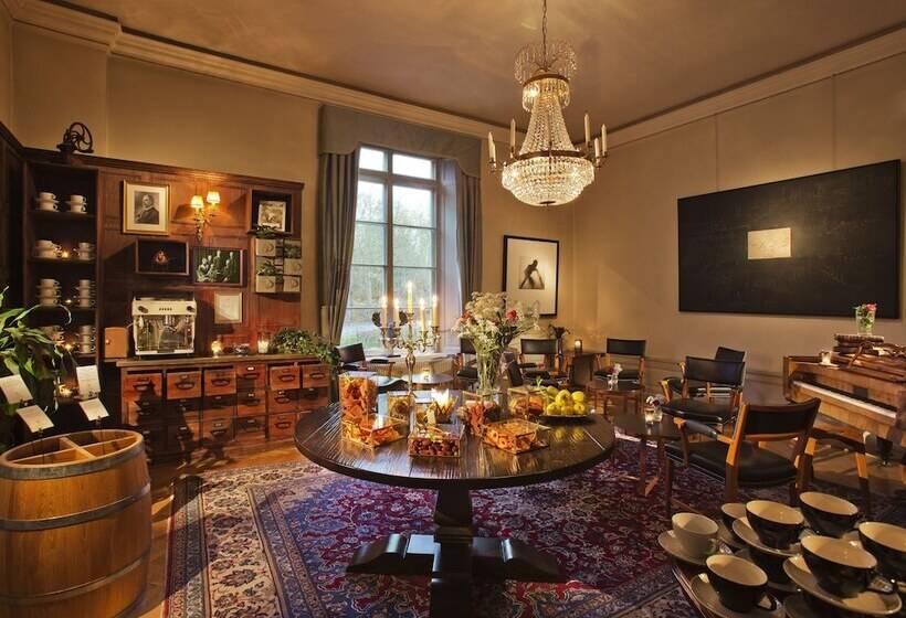 Rosersbergs Slottshotell