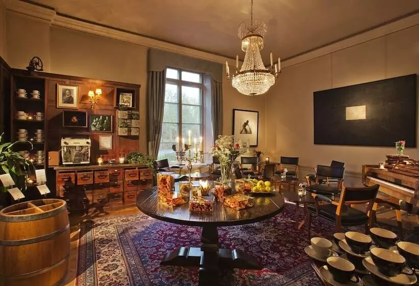 Rosersbergs Slottshotell