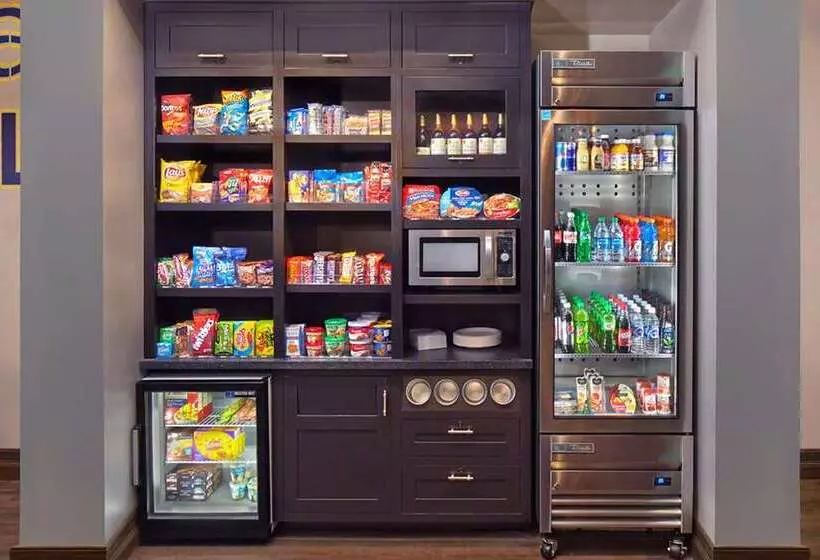 Otel Scholar Morgantown, Tapestry Collection By Hilton