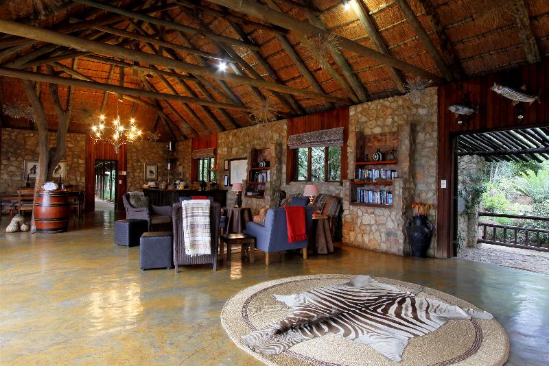 酒店 Shayamoya Tiger Fishing And Game Lodge