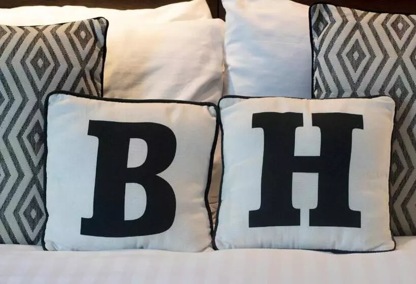 هتل The Boat House