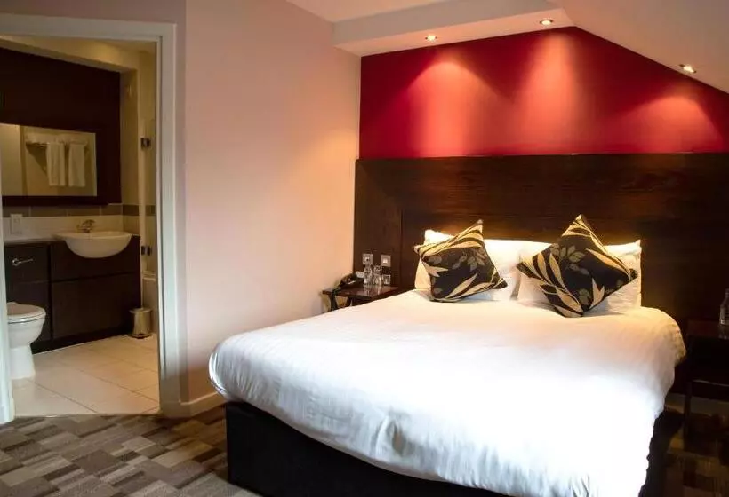 هتل The Boat House