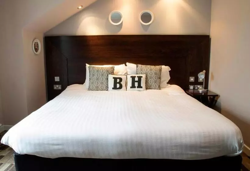 هتل The Boat House