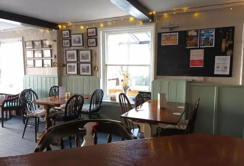 هتل The Wheatsheaf Inn