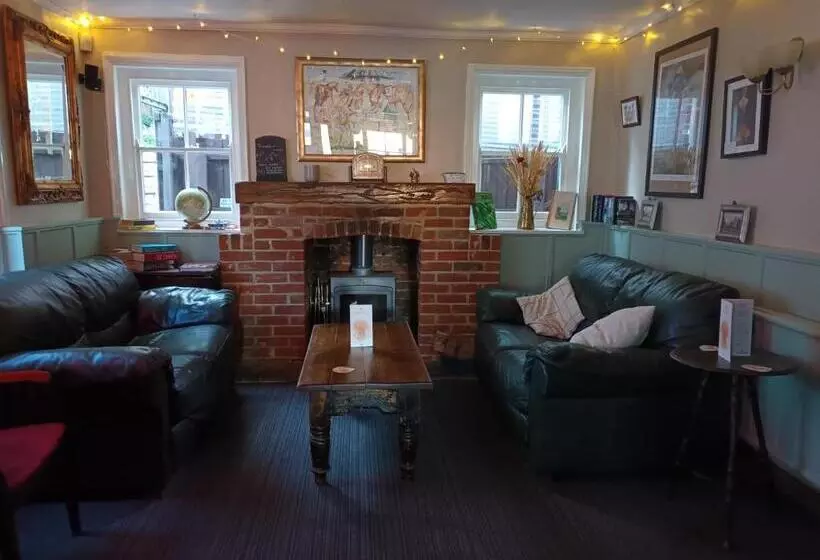 هتل The Wheatsheaf Inn