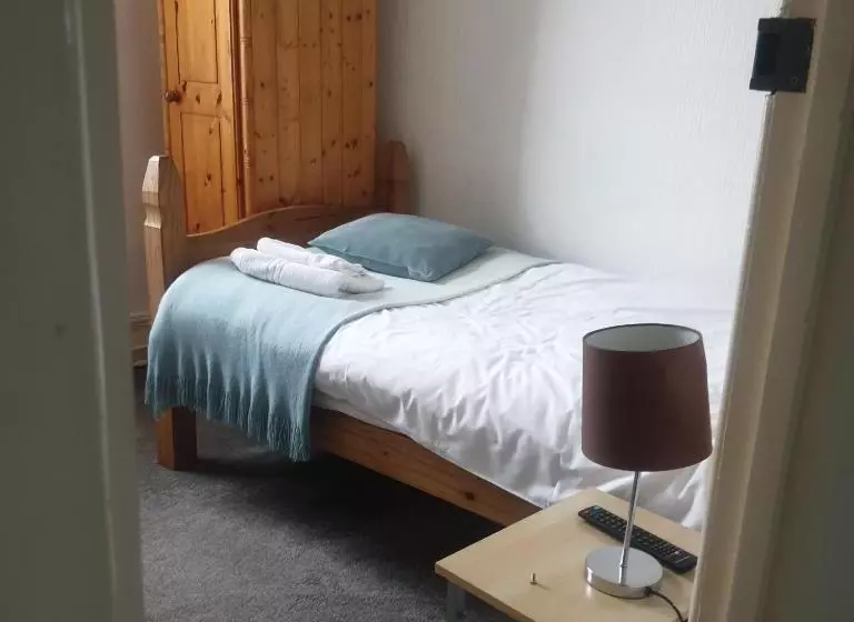 هتل The Wheatsheaf Inn