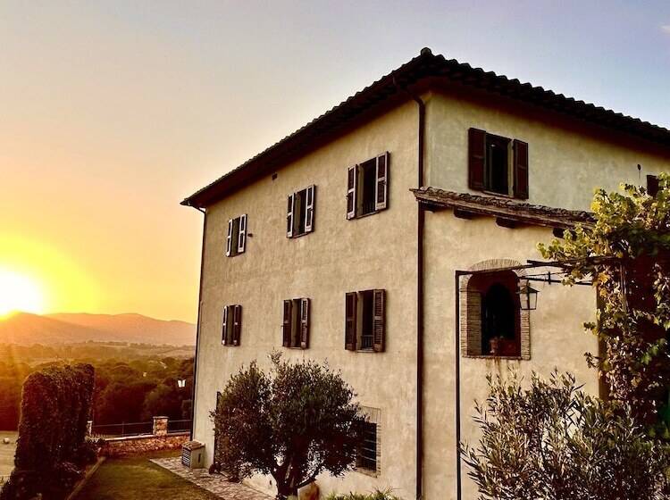 هتل Torre Palombara   Dimora Storica