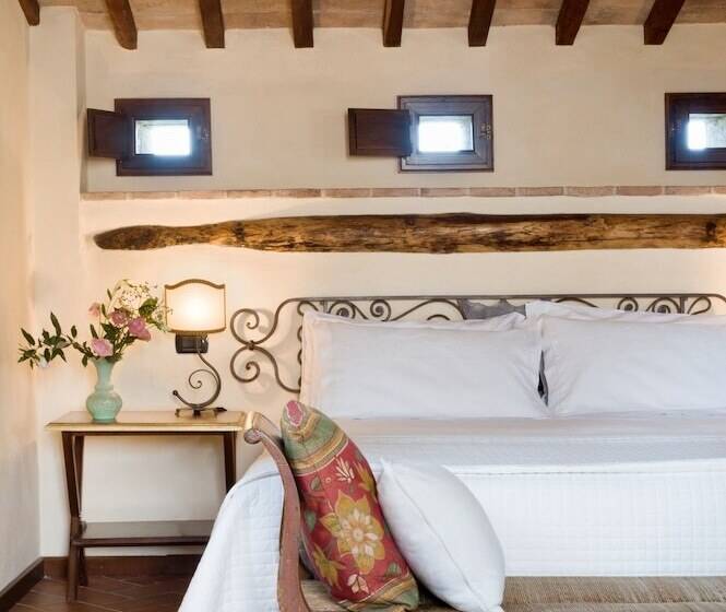 هتل Torre Palombara   Dimora Storica