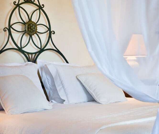 هتل Torre Palombara   Dimora Storica