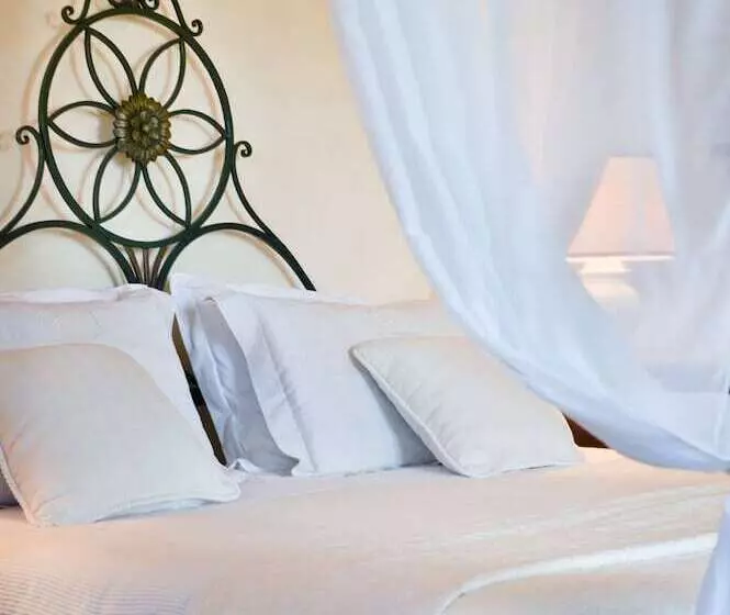 فندق Torre Palombara Dimora Storica